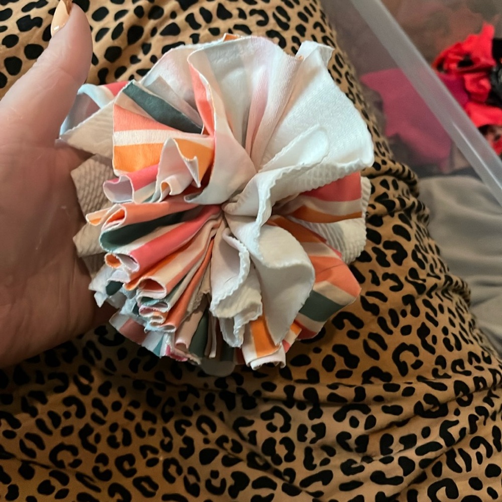 B33 Small Shop Jumbo Shredded Headwrap— Retro Stripes